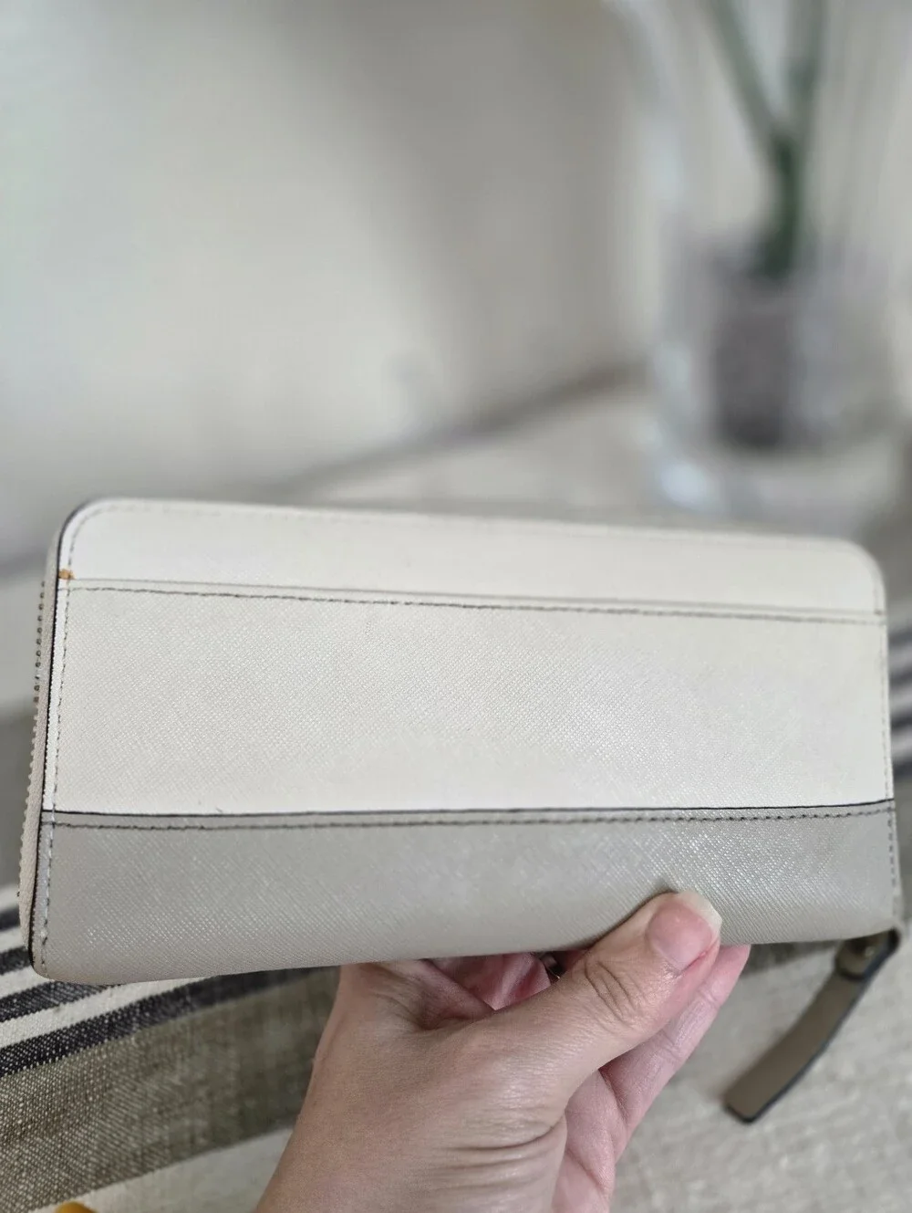 Kate Spade Two-Tone Cream & Light Gray Zip Wallet